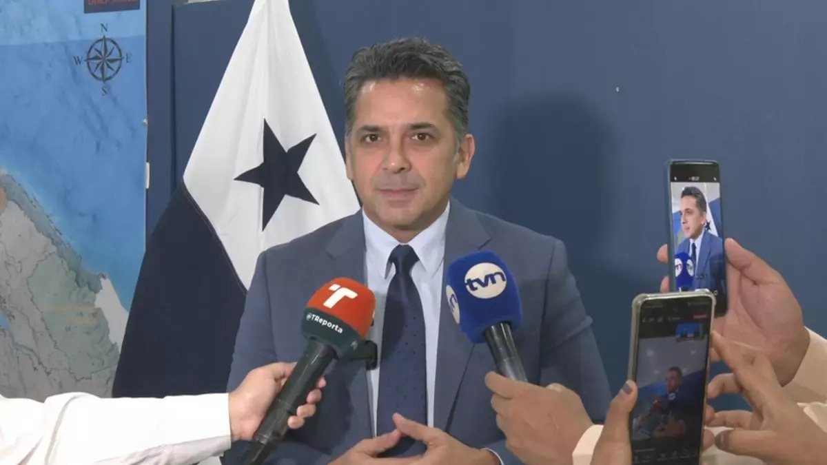 RICARDO LOMBANA TAMBIÉN SE QUEDA SIN VISA PARA ENTRAR A ESTADOS UNIDOS