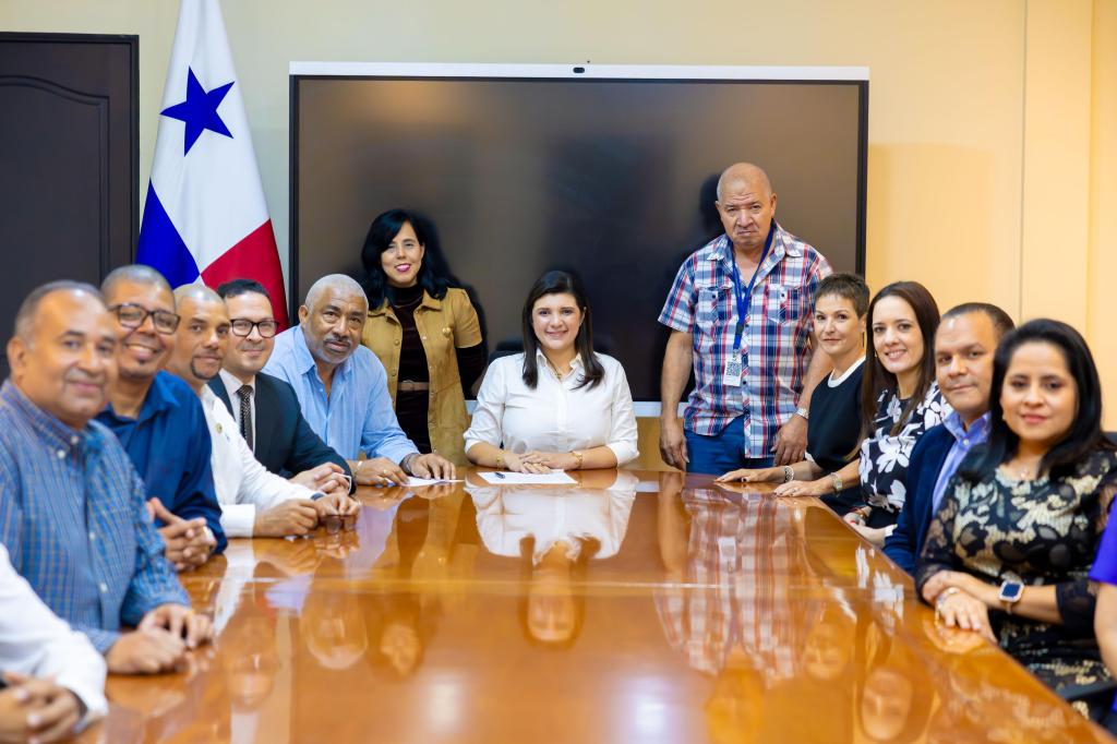 Mitradel impulsa acuerdos que fortalecen la paz social en&nbsp;Panamá