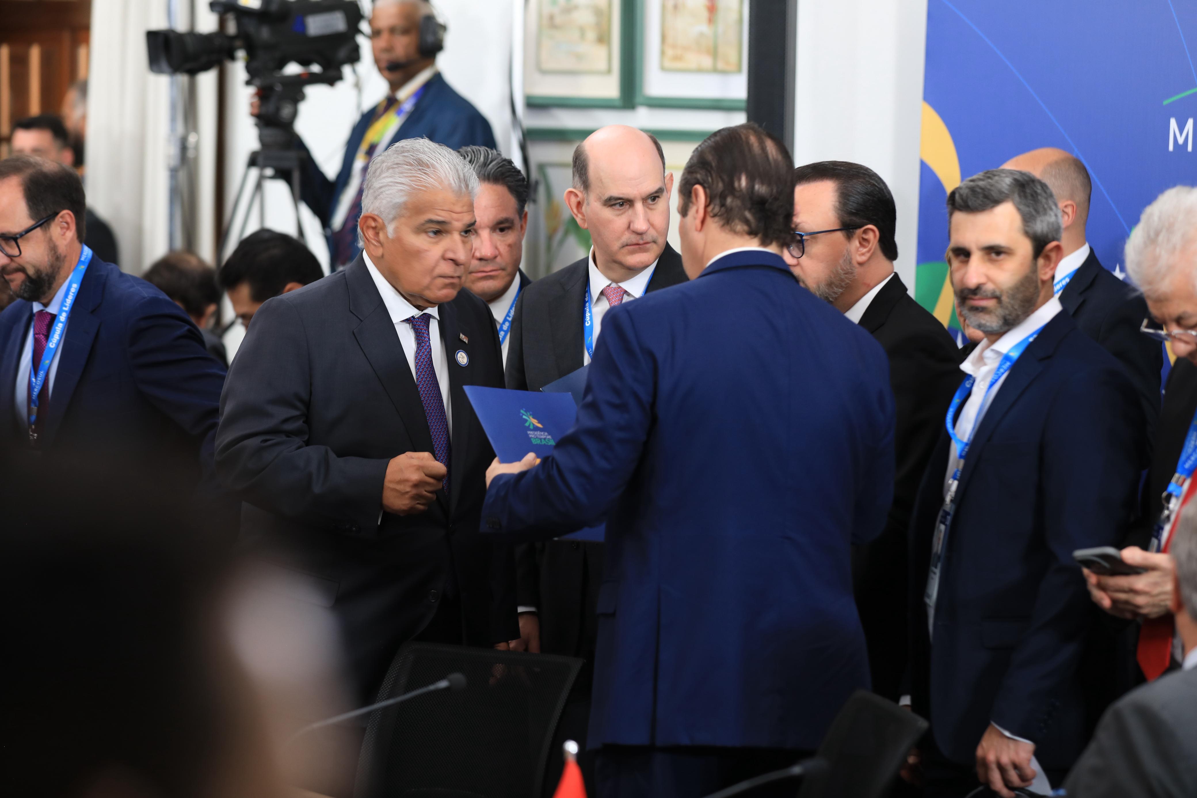 presidente Mulino aboga por inversión, integración y democracia en la región