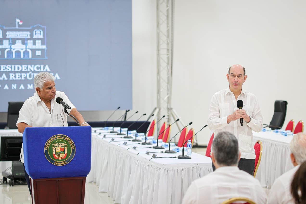 Gobierno del presidente Mulino logra histórica reducción del déficit fiscal del 6.43% al 3.68%