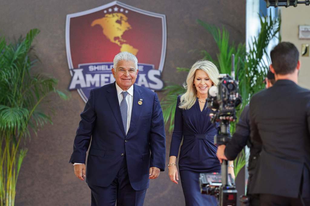 Presidente Mulino llega a la cumbre Escudo de las&nbsp;Américas