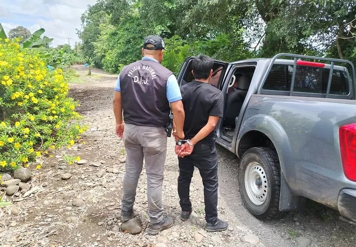 Hombre muere a machetazos en Bijagual por crimen pasional; el agresor se&nbsp;entregó